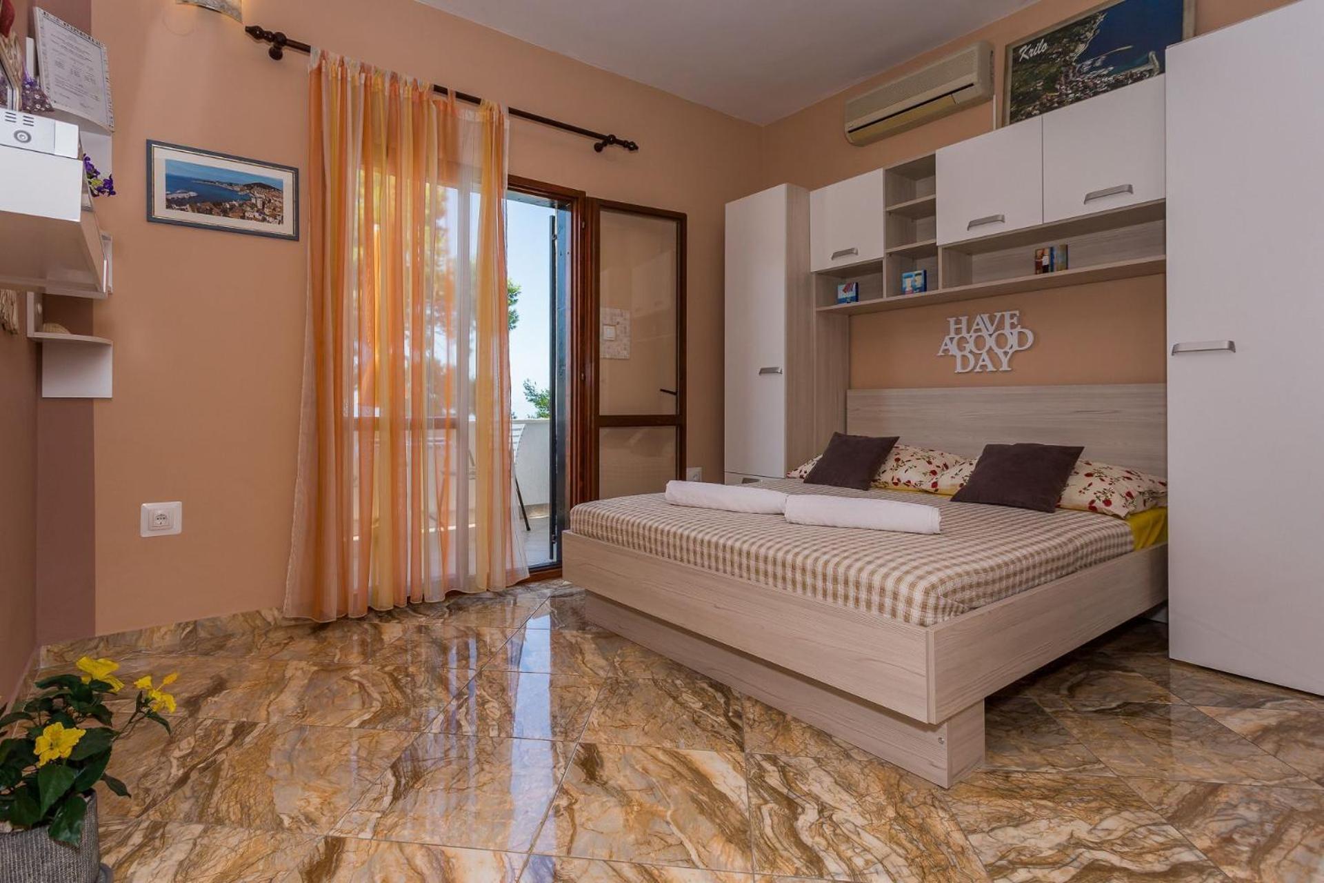 Apartments Verica - 15 M From Beach Krilo Exterior photo